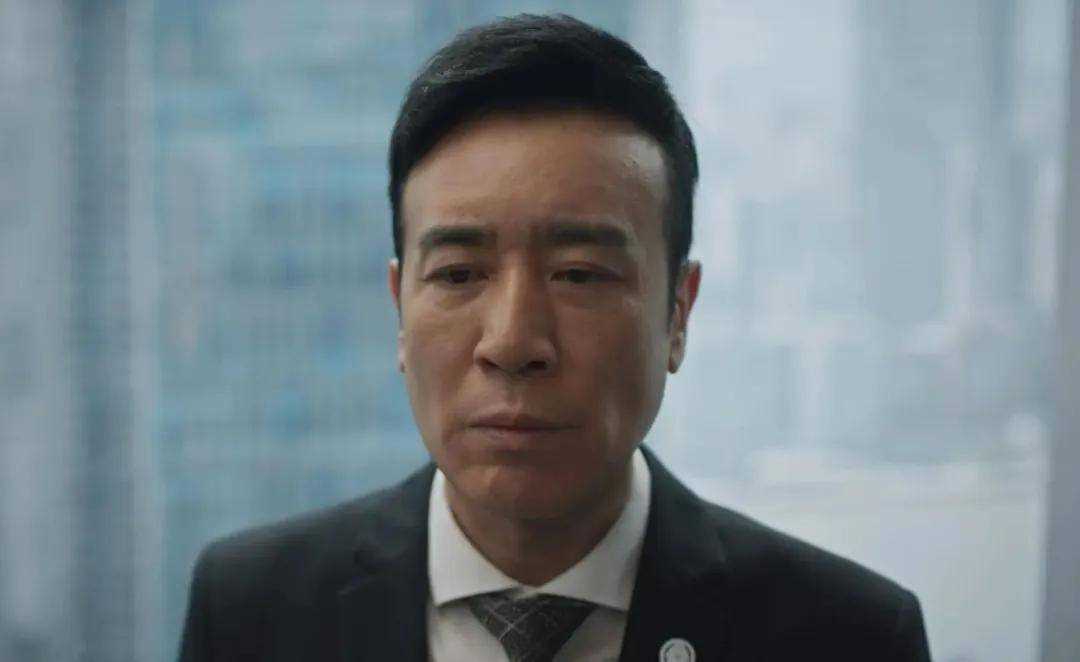 《城中之城》剧中最愚蠢的人!拉拢备胎苏见仁 反被曝出惊天丑闻