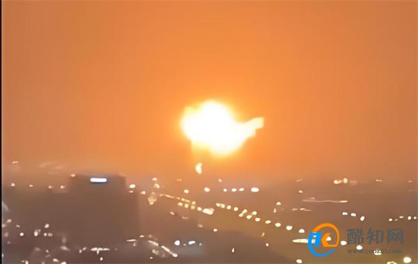 广州天空数次闪现巨大火光 雷暴极端天气避险方法