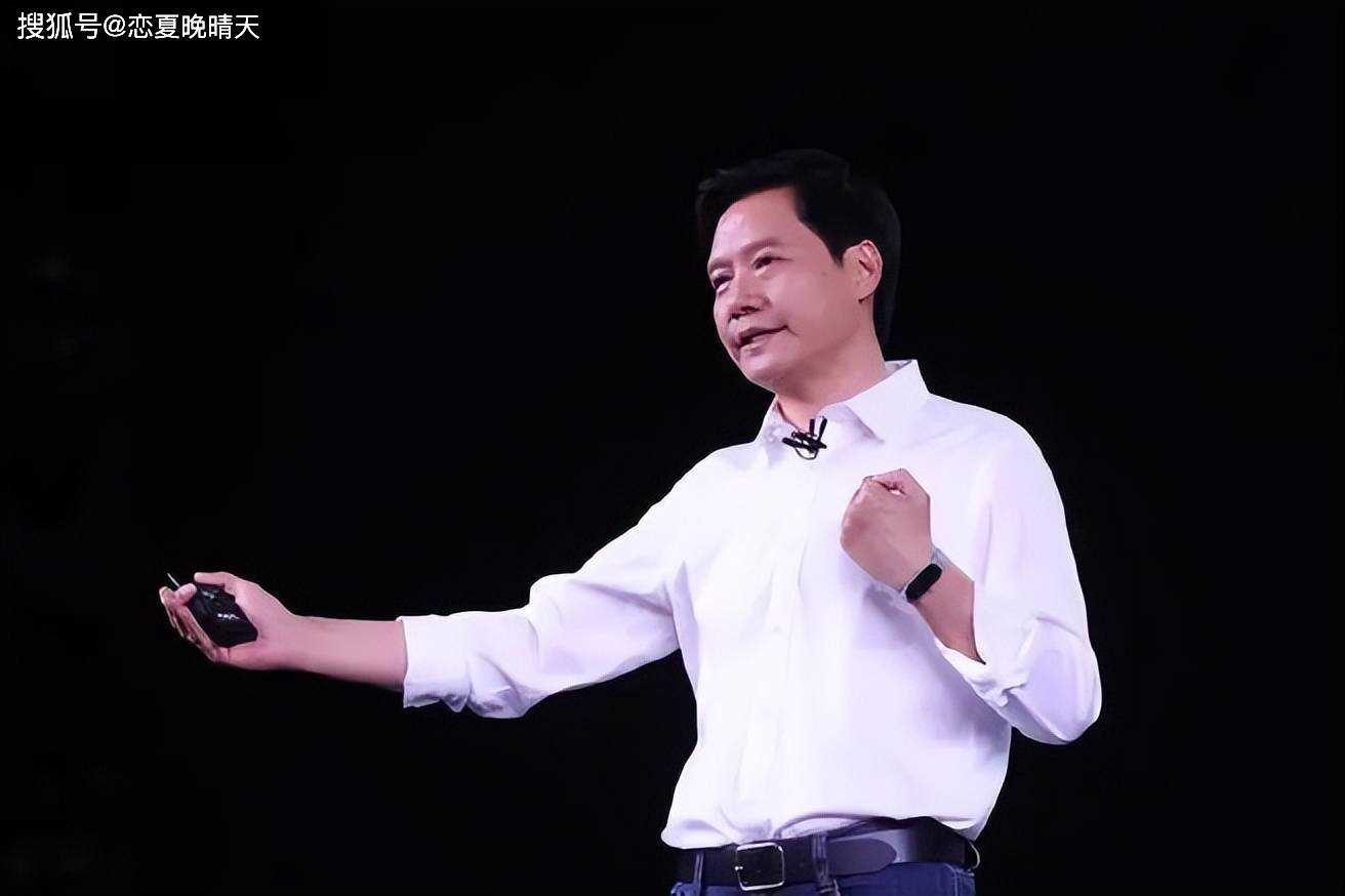 央视主持人嘴上功夫惹争议 上来就是一句“Are you OK”问候