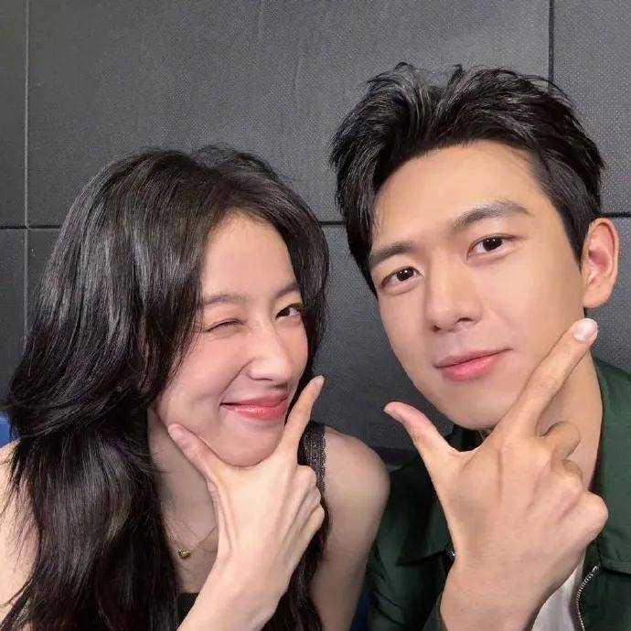 周雨彤回应“性张力” 《春色寄情人》年度最佳都市爱情片预定!