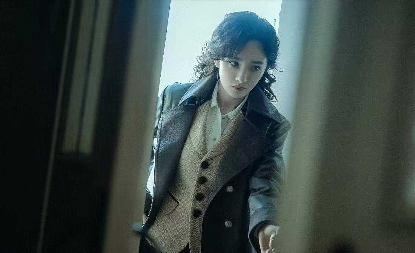 《哈尔滨1944》直到关雪被人刺杀 宋卓文才发现谢月有隐藏身份