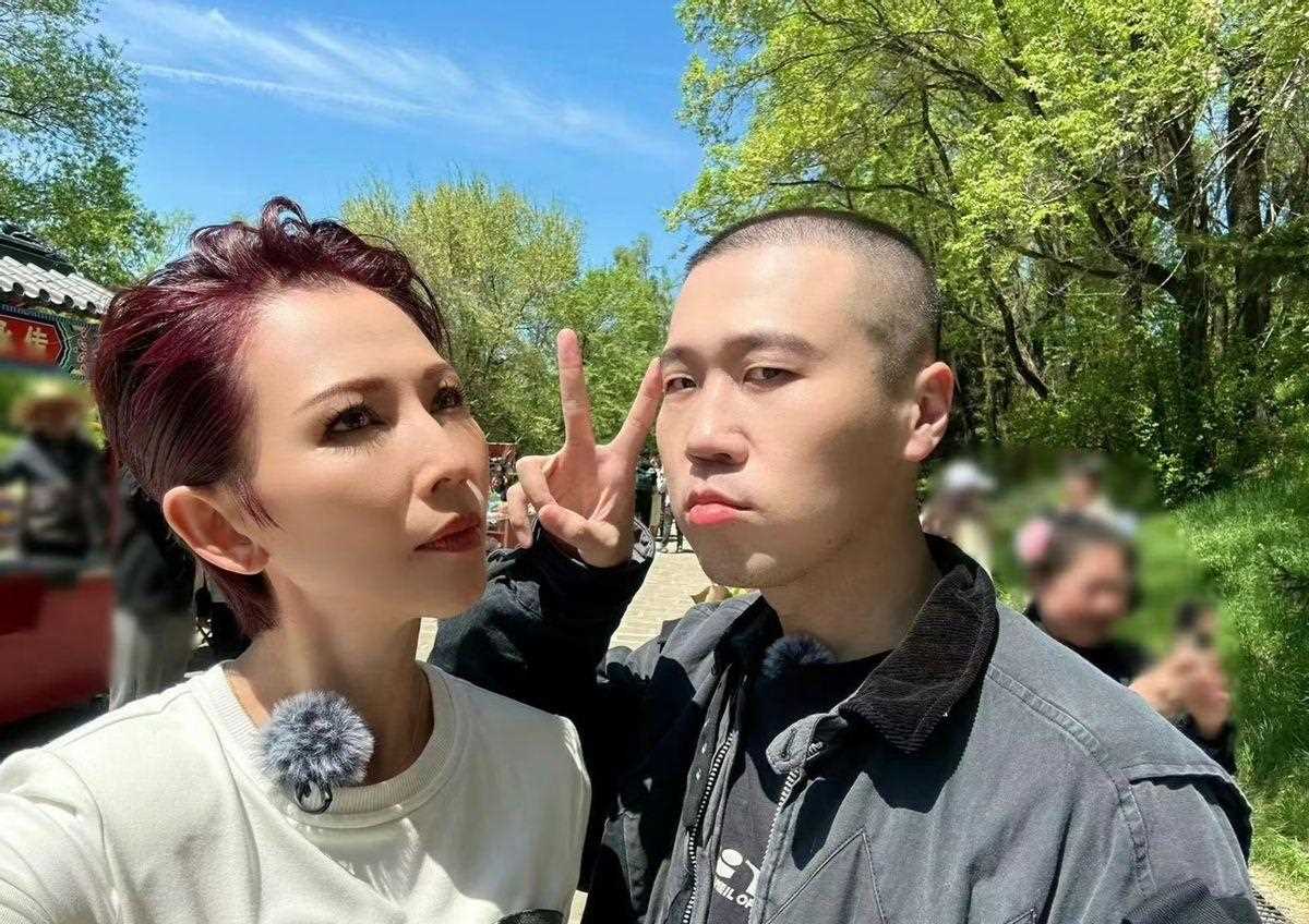 甄粉狂喜!蓝盈莹晒《甄嬛传》大合影 蔡少芬陶昕然张晓龙同框