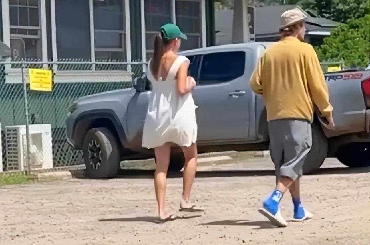 贾斯汀比伯要当爸爸了!亲自为妻子海莉拍孕照 尽显甜蜜爱情和幸福