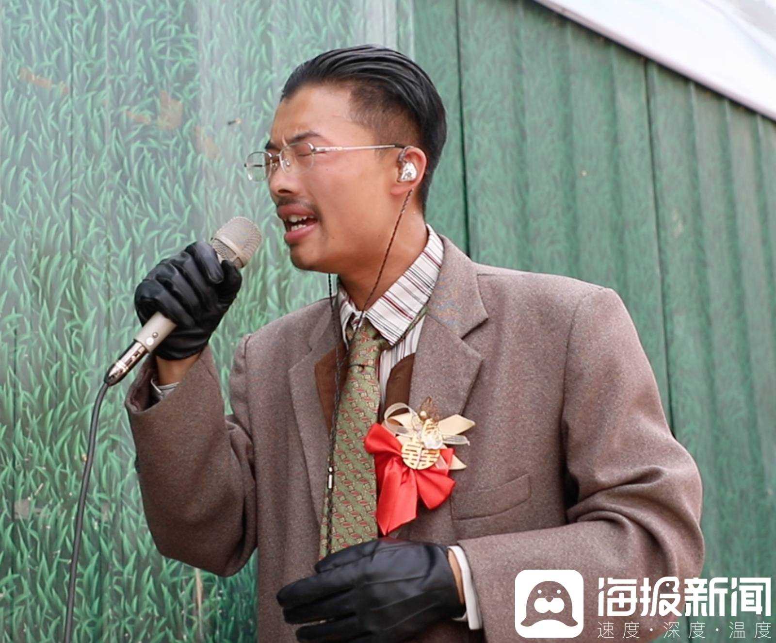 对话郭有才:5个月创造泼天流量 最感谢和自己摆摊的妻子
