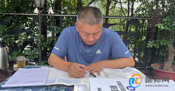 57岁高考钉子户备战第28次高考 目标是四川大学