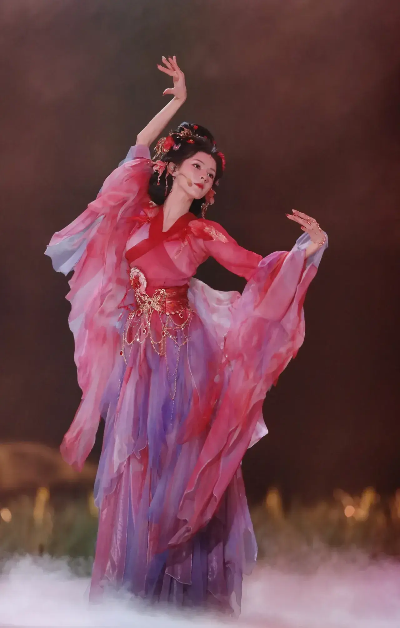 张予曦回应网红脸 幽默表示自己长相开始讨喜了
