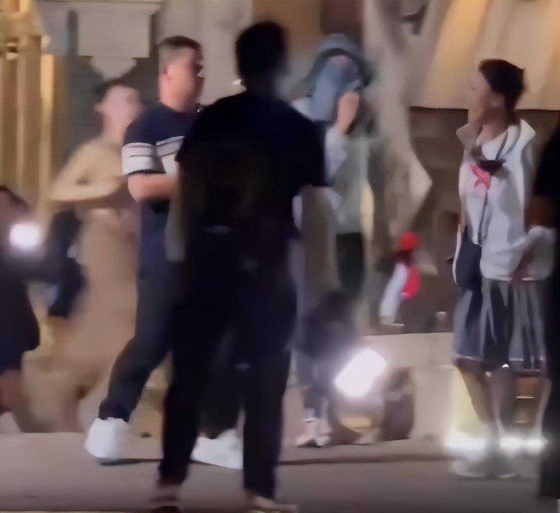 没人扶那英还在拍 节目处理方式惹众怒
