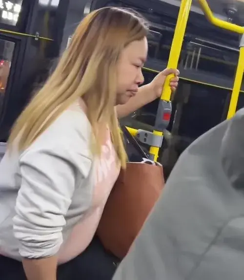 “凤姐”回应被偷拍 称丑照影响了自己的姻缘，不想被打扰