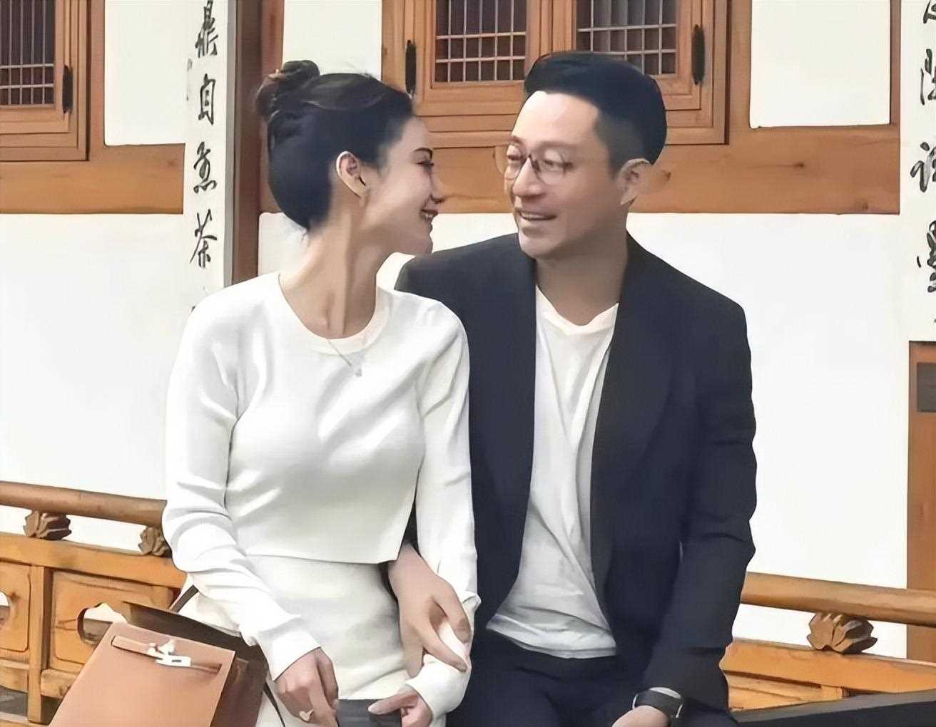 张兰直播间卖喜糖 对汪小菲再婚的祝福和支持令人动容