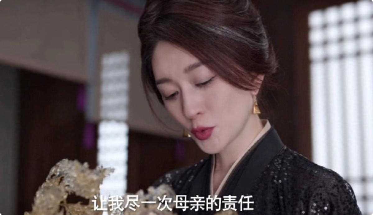 李小冉真正的风韵犹存!48岁美貌依旧惊艳 让人怦然心动
