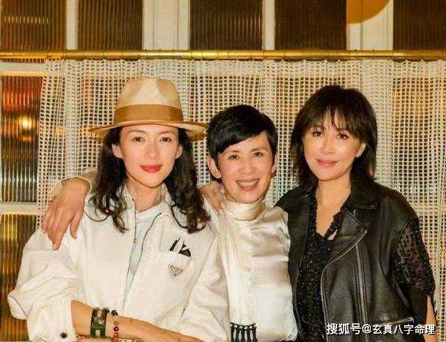刘嘉玲章子怡吴君如罕见同框 女神合体,谁赢了?