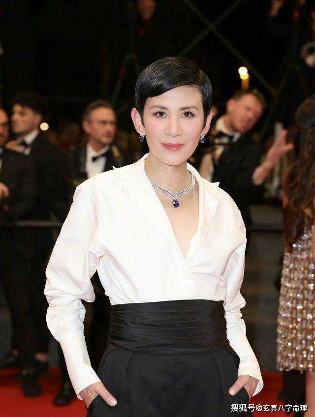 刘嘉玲章子怡吴君如罕见同框 女神合体,谁赢了?