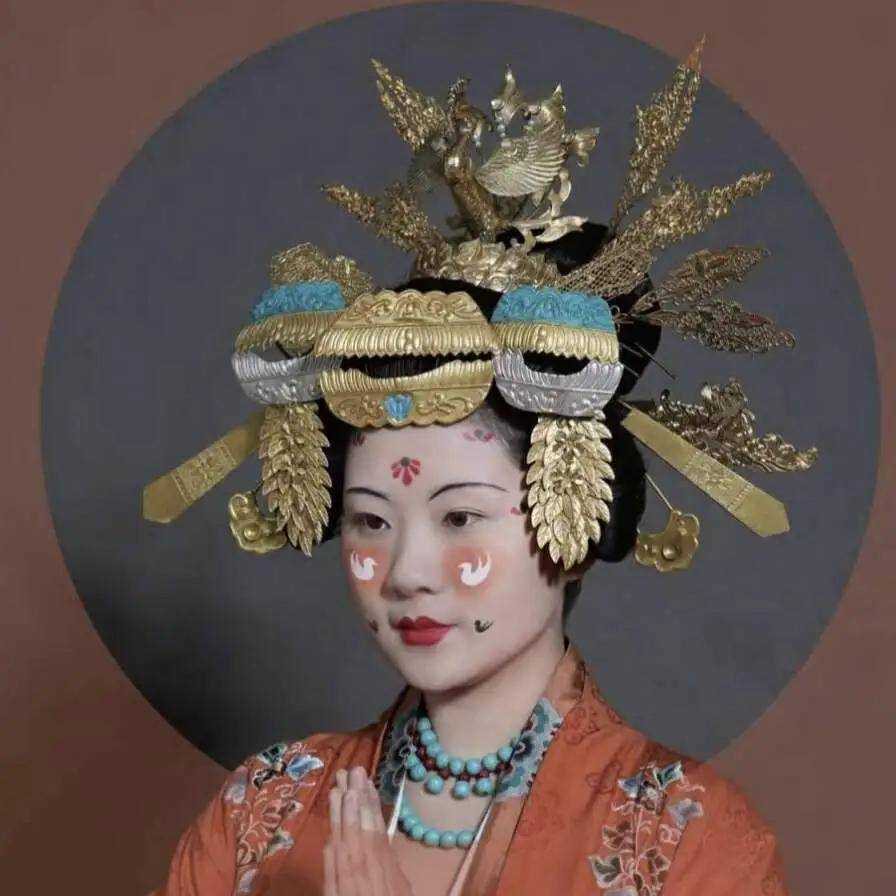 古装剧女主的头上都是“违章建筑” 密密麻麻的钗环步摇,真的好看吗?