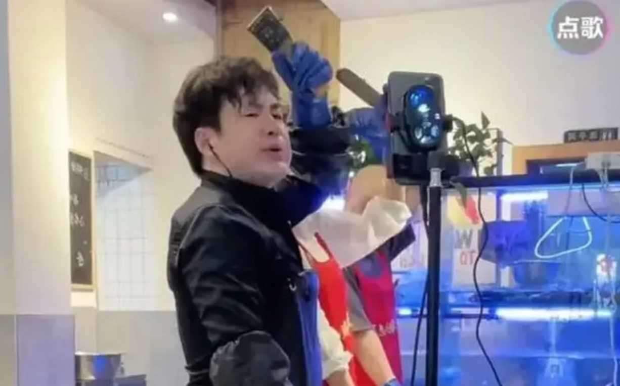 模仿成财富密码 毫无限度的名人“模仿”该严管了