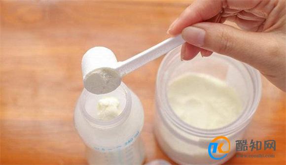 三岁宝宝为何在家自己冲奶粉喝 奶粉有何正确的冲泡方法