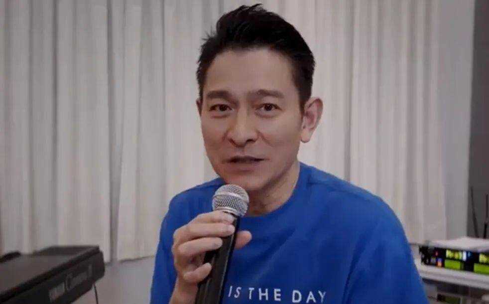 刘德华再获事业新成就!时隔8年再度授勋 娱乐圈谁能比肩?