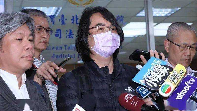 詹雯婷一审被判无罪 以清白之身走出法庭