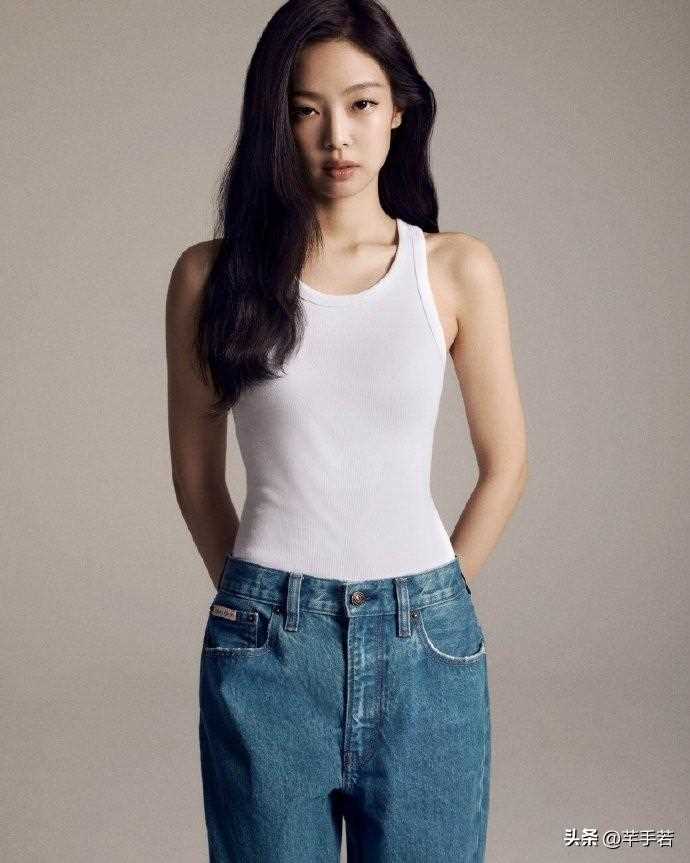 Jennie相关吸烟镜头已被删除 私人化妆室里的烟雾弹引网友大讨论