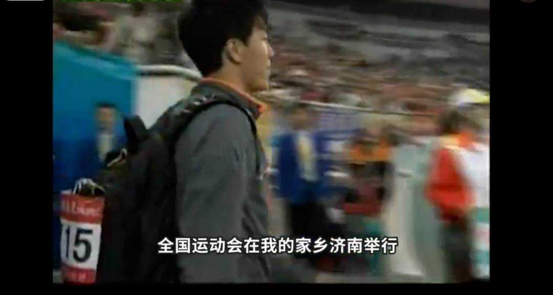 刘翔幽默回应“八分之一裤子”话题 瞬间拉近跟网友的距离