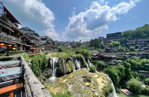 湖南适合自驾游的地方 推荐湖南自驾旅游景点