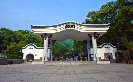 湖南适合自驾游的地方 推荐湖南自驾旅游景点