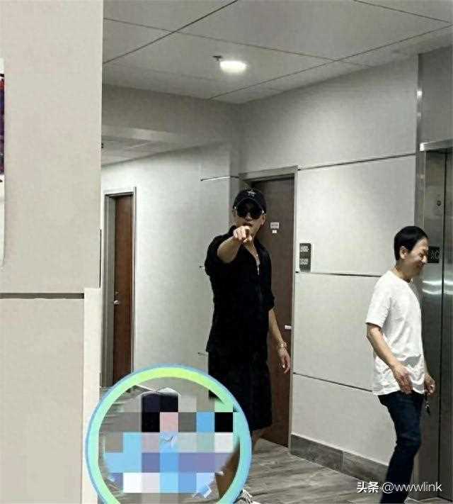 黄子韬现身美国妇产科医院 “奉子成婚”的传闻满天飞