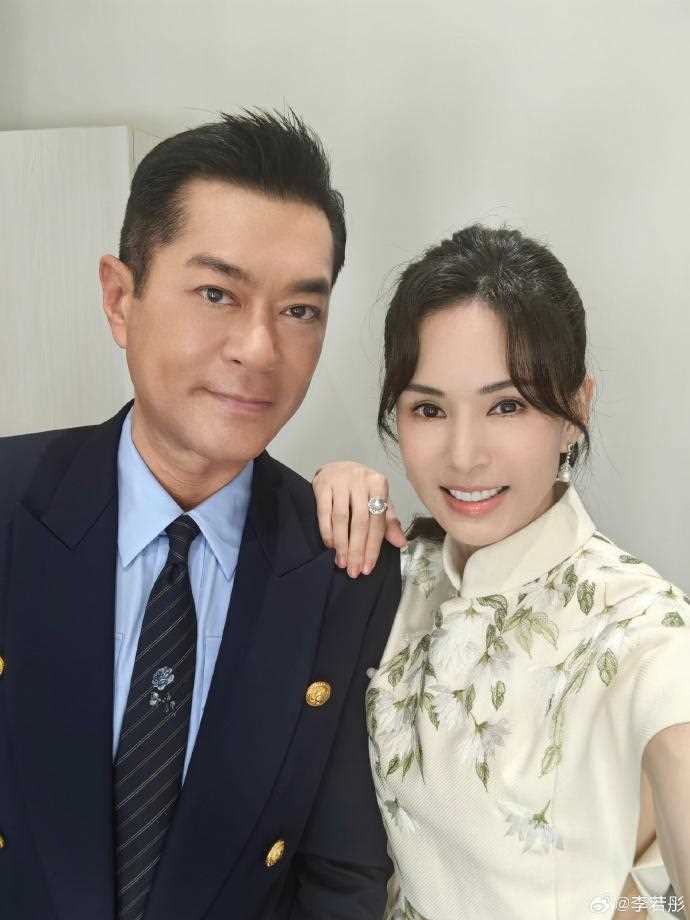 29年后过儿回头,姑姑依然在身后 神雕CP再聚首温馨画面让人羡慕