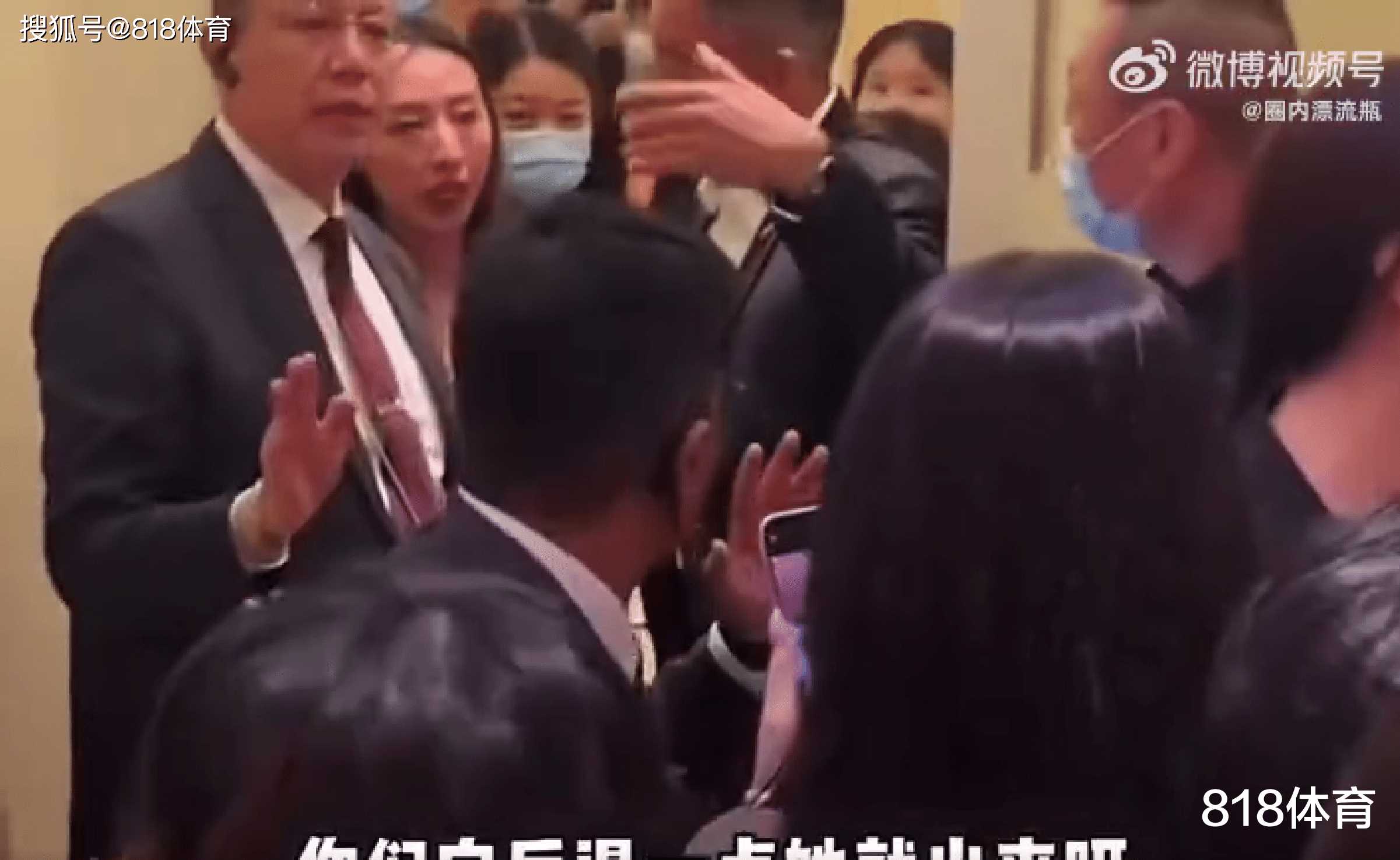 过分!全红婵被围堵躲女厕所 饭圈粉请适可而止吧!