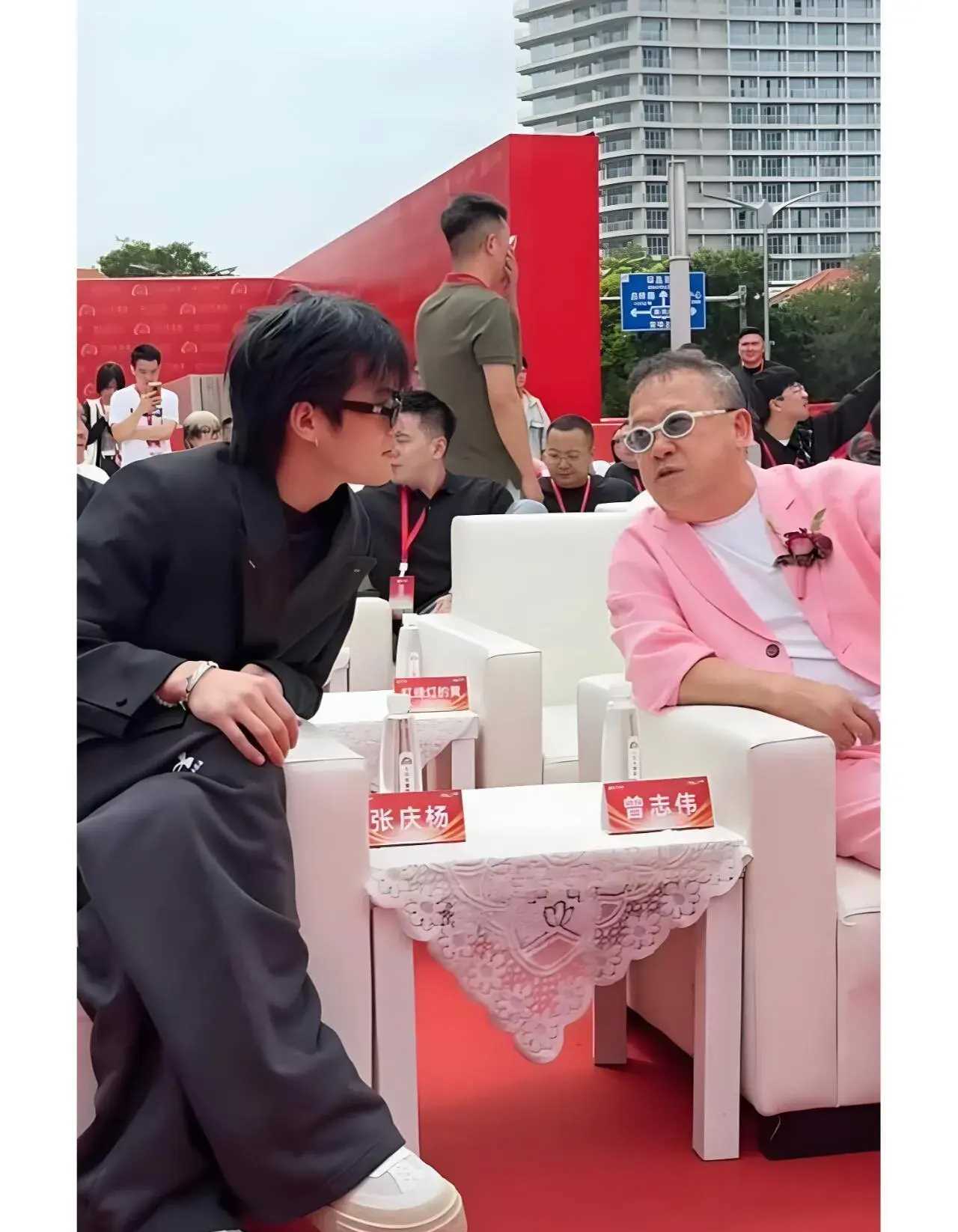 曾志伟连夜改名去掉三只羊相关信息 直播带货圈又一场风暴要来?