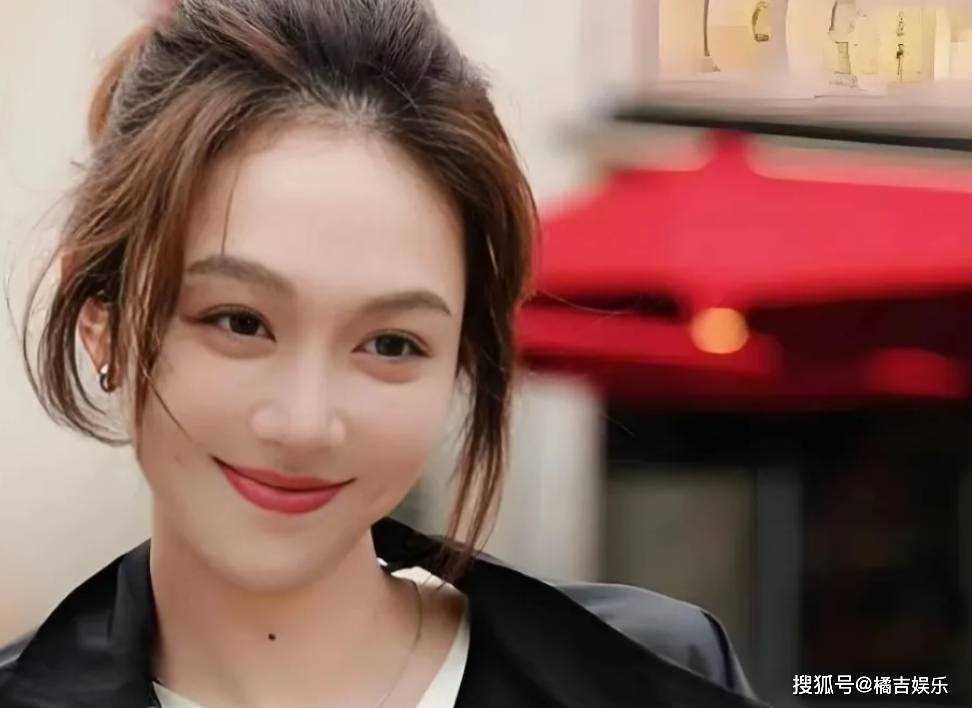 姜妍带男友参加宋丹丹生日宴 两人已于4年前结婚