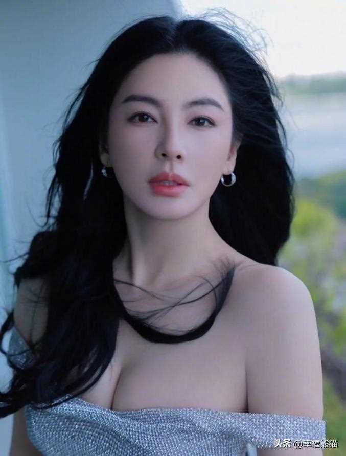 太敢了!张雨绮脱口秀暗指于适劈腿 娱记晒两人约会出游照证实