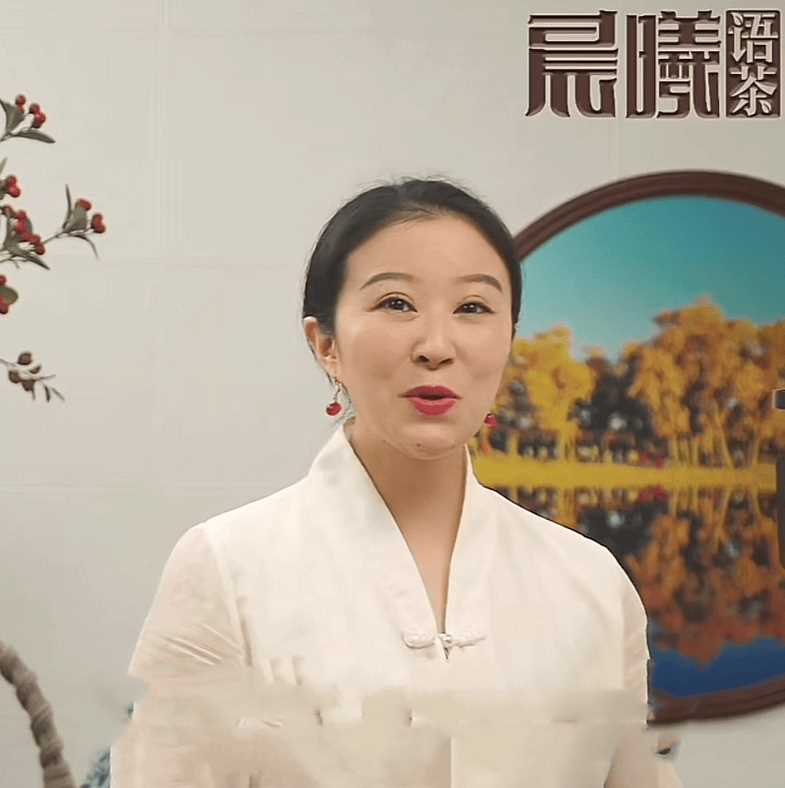 41岁网红晨曦姐姐去世 生前以卖茶和优雅形象闻名