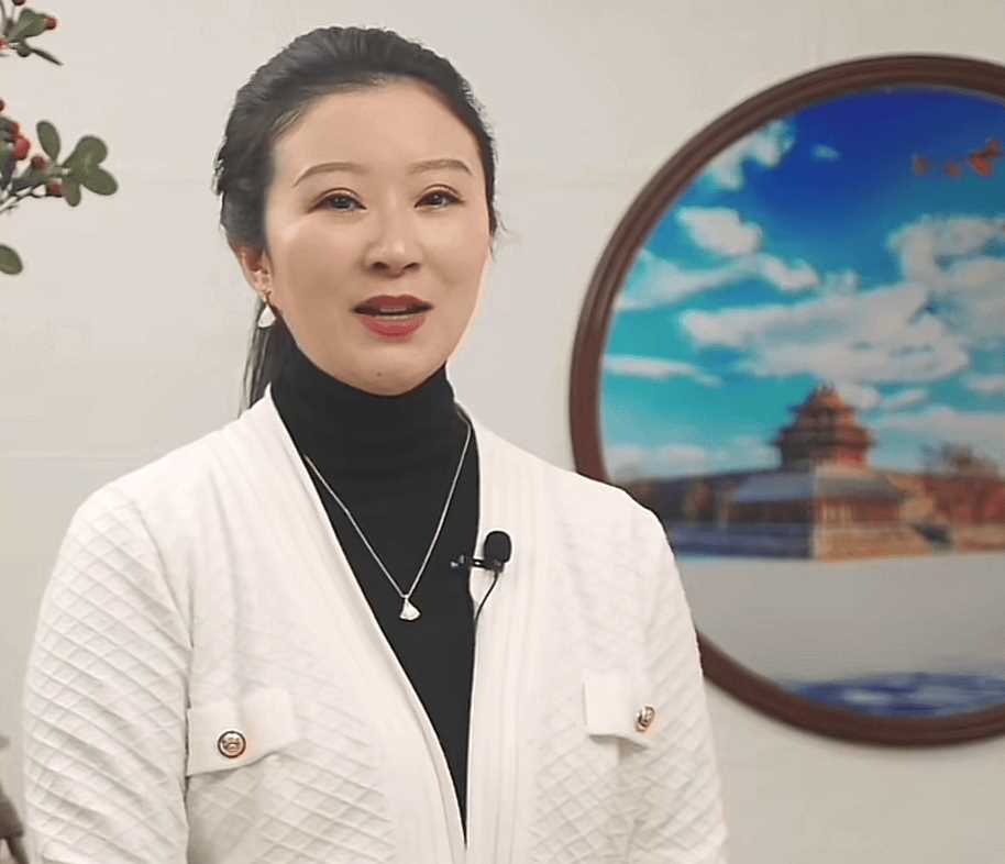 41岁网红晨曦姐姐去世 生前以卖茶和优雅形象闻名