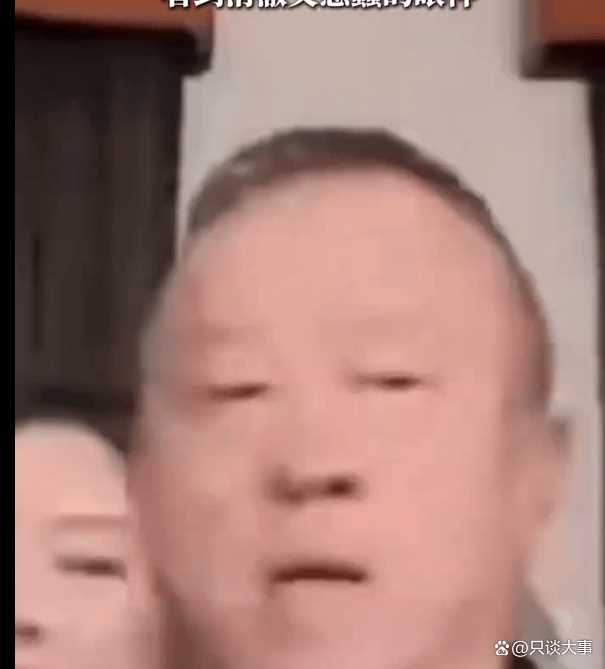 大型纪录片《疯狂美诚月饼》 曾志伟看三只羊带货美诚月饼表情引关注