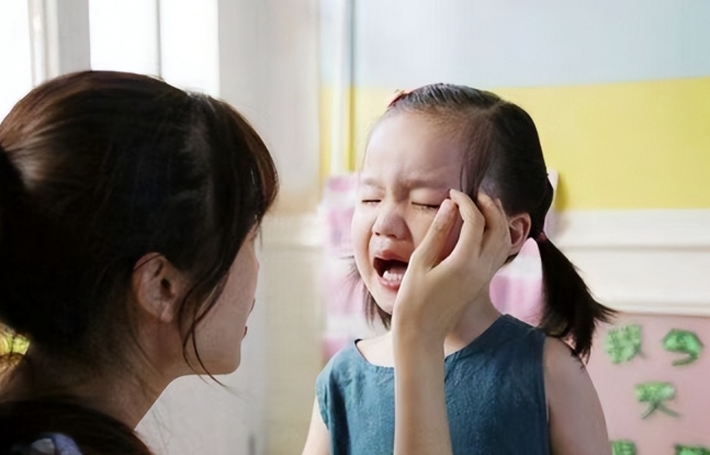 孩子上幼儿园哭闹怎么办 宝宝不肯上幼儿园妙招
