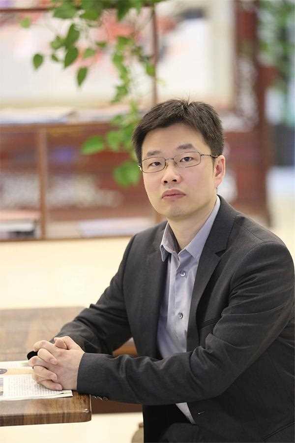 漫谈五夸克态的研究与进展