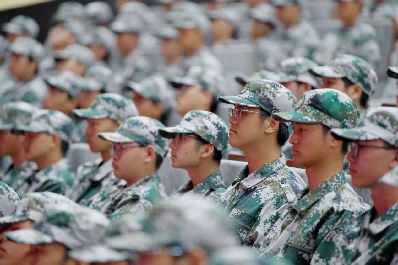 “共和国的脊梁”文艺汇演在川启动 上演毕德显、周尧等科学家故事