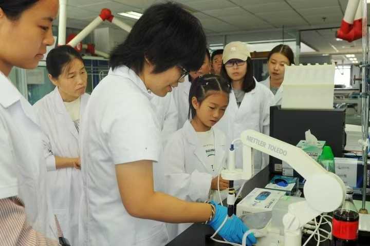 沉浸探索水科学实验室,零距离体验水质检测奥秘