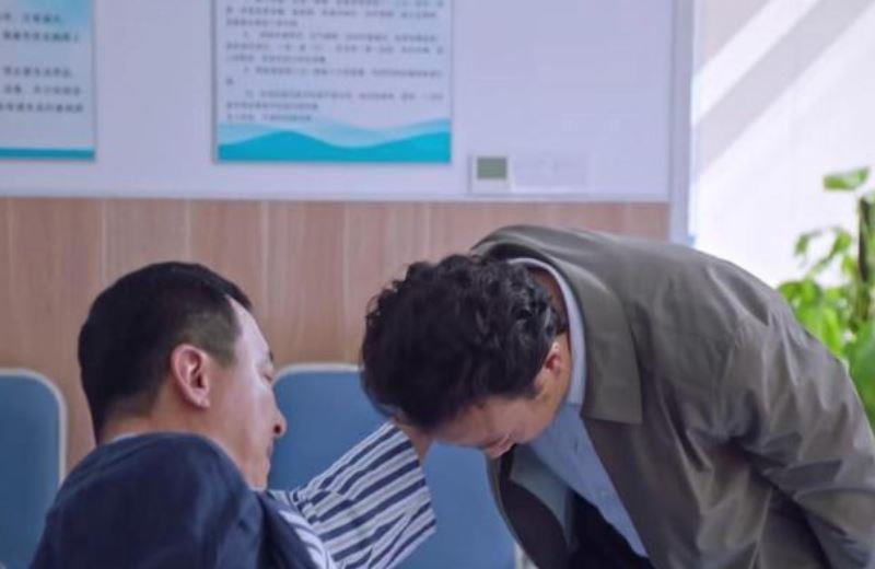 《突围》陈英诚是什么人?为什么会成为天文馆的辅导员?